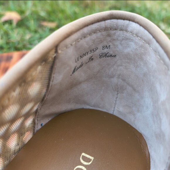 NEW Donald Pliner Lenny Woven Raffia Tassel Loafer (Women) Sz 8M Originally $240 - Picture 3 of 7